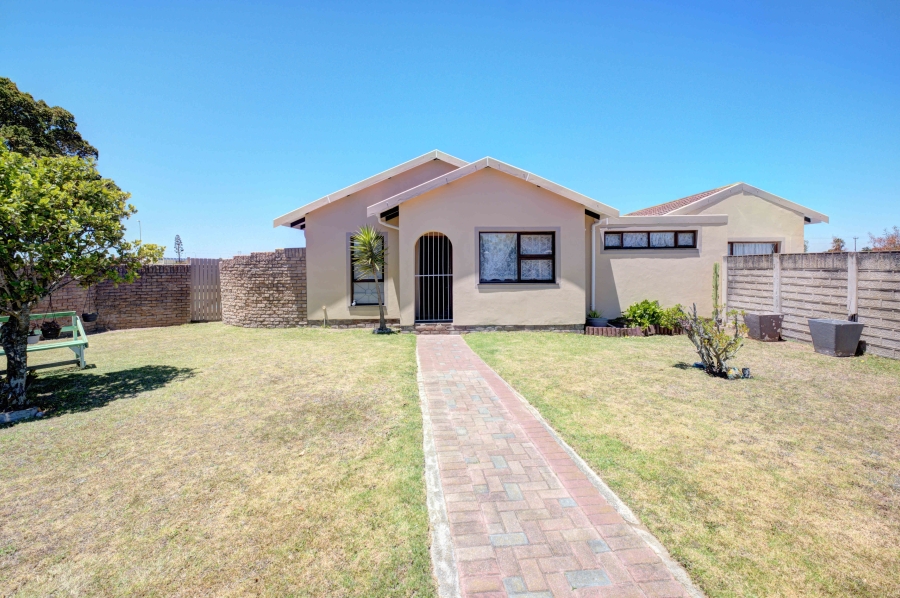 3 Bedroom Property for Sale in Rowallan Park Eastern Cape